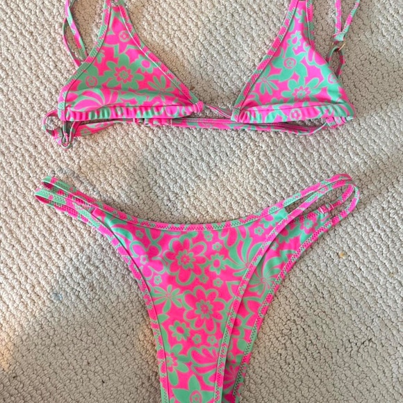 Kulani Kinis Women's multi Bikinis-and-tankini-sets - Picture 2 of 6